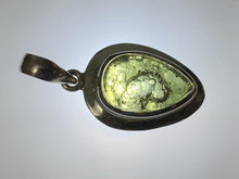 Load image into Gallery viewer, Faceted Czech Moldavite Pendant